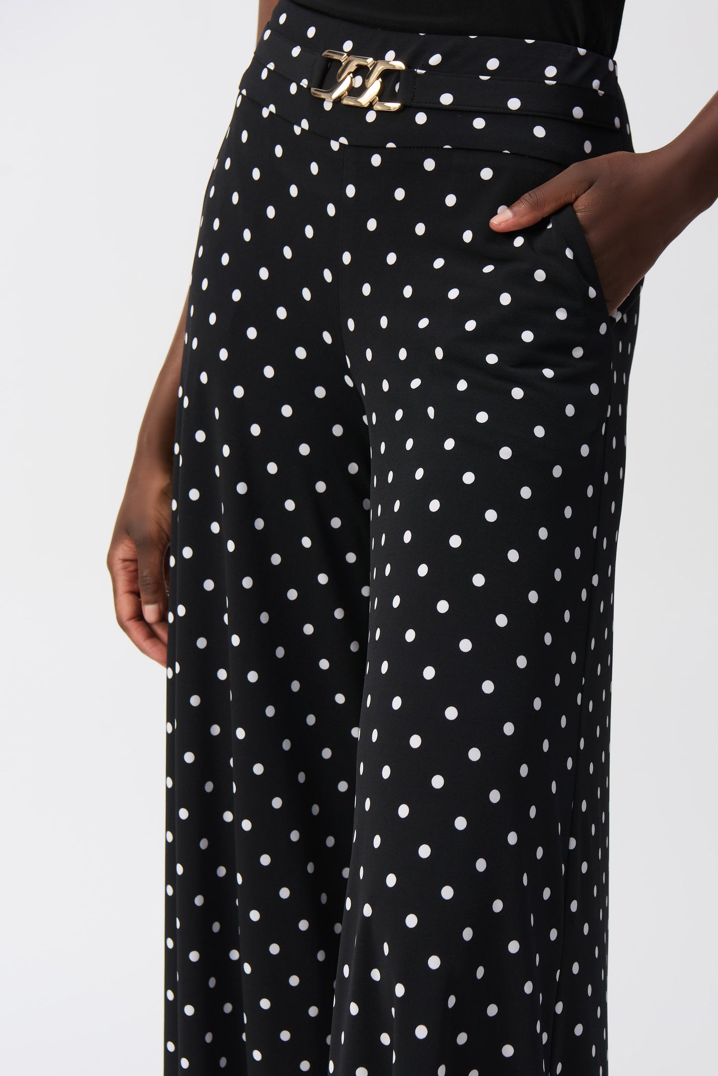 Joseph Ribkoff Silky Dot Print Pull-On Culotte Pants
251040 S/S 2025