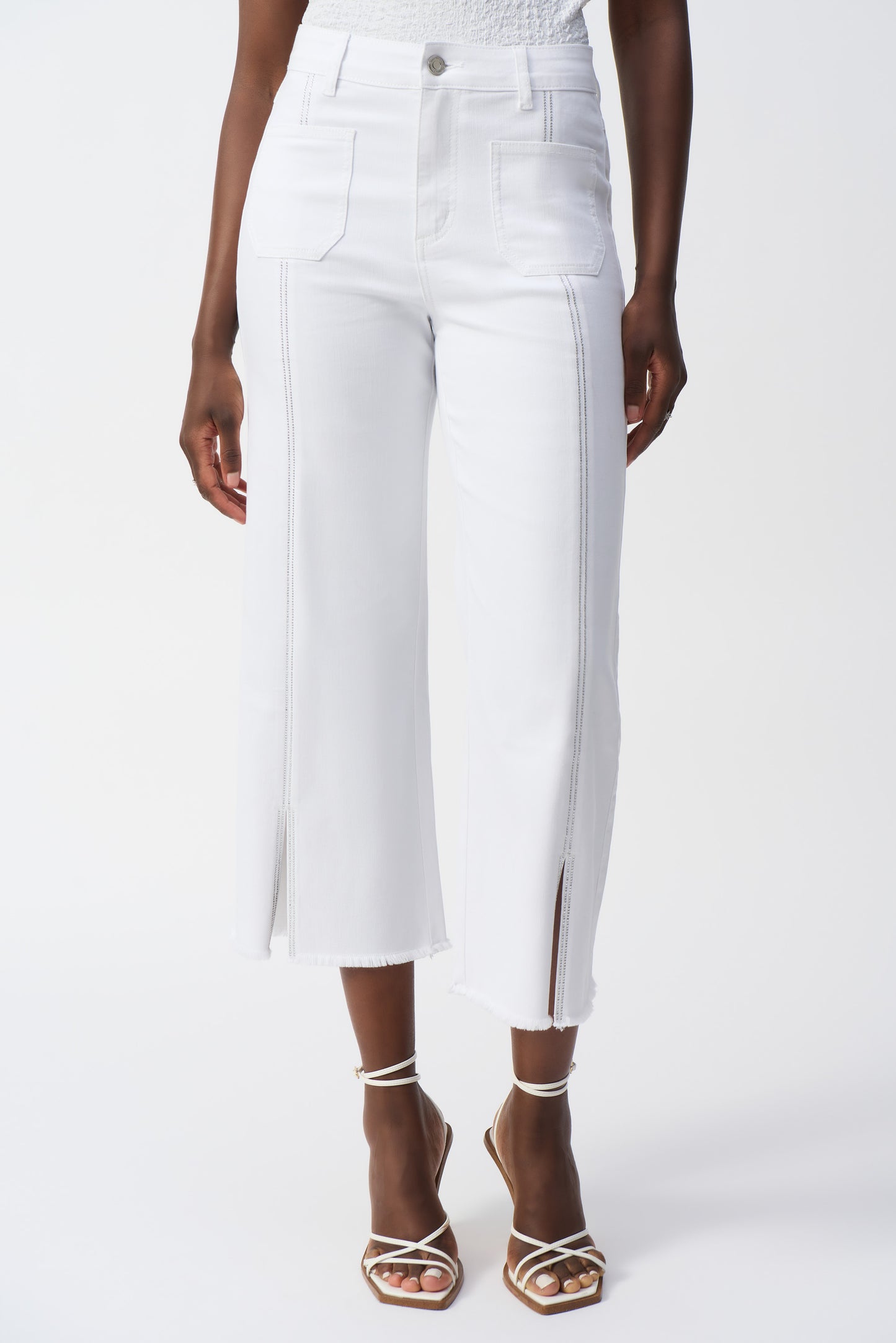 Joseph Ribkoff Culotte Jeans With Embellished Front Seam
251901 S/S 2025