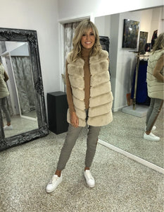 KM002 Beautiful Champagne Faux Fur Gilet One Size